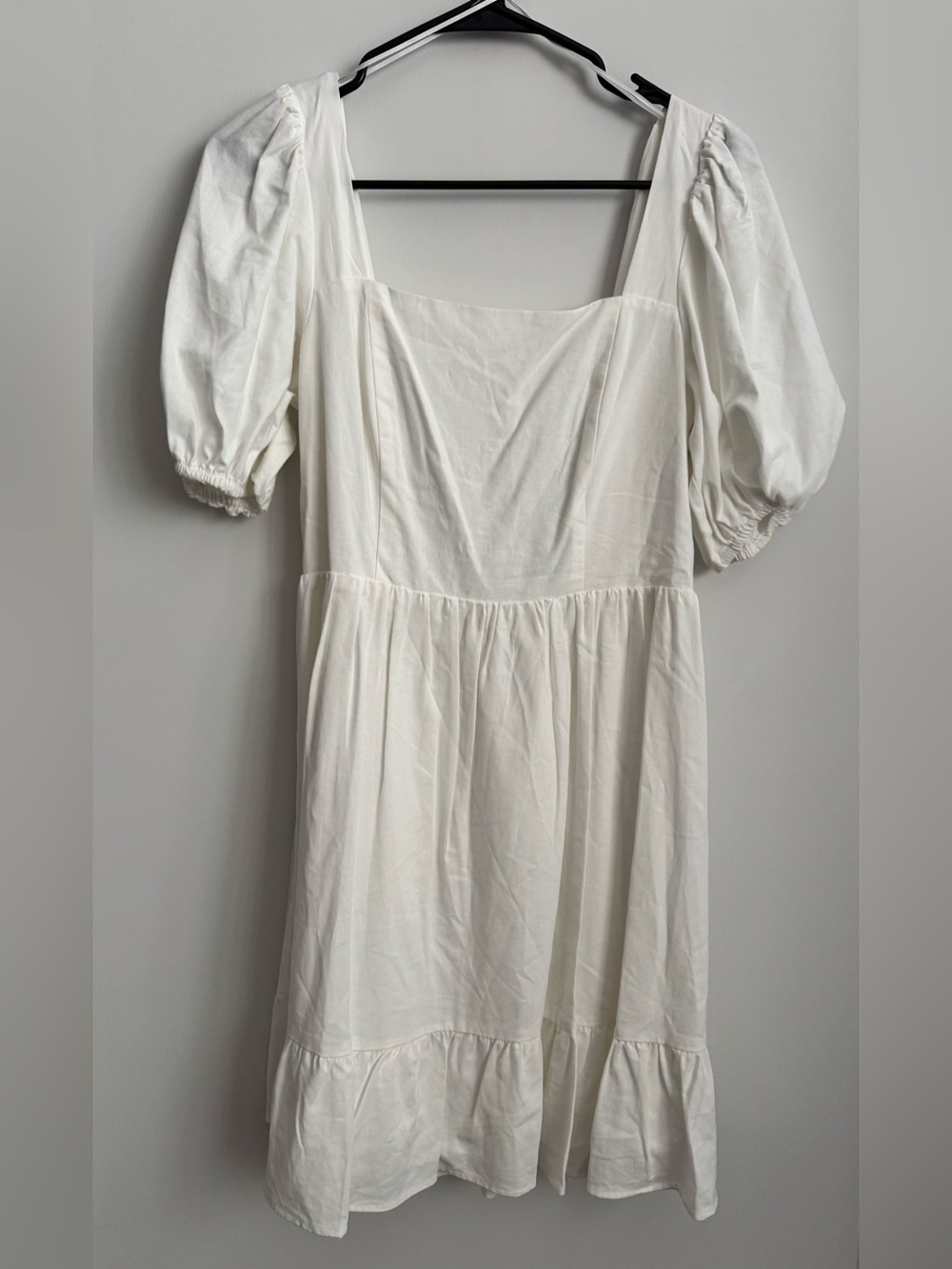 NWT Women's White Tie-Back Puff Sleeve Dress